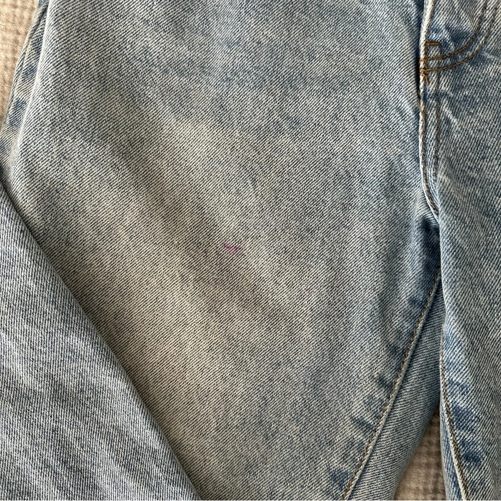 Brandy Melville jeans - Picture 2 of 4